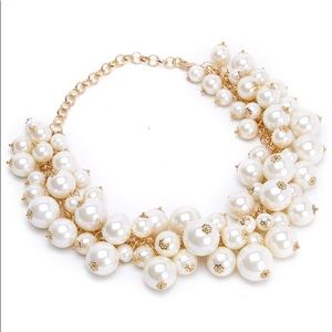 Pearl necklace Cluster design